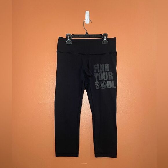 Lululemon Athletica Black Crop Tights Leggings Womens Size 4 - Picture 1 of 4